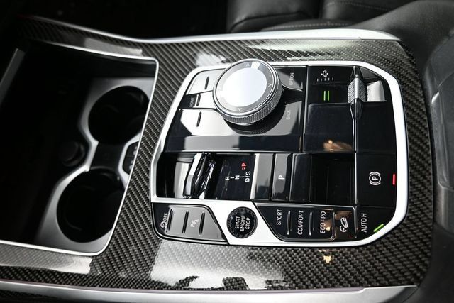 Certified 2025 BMW X7 M60i AWD/4WD image 13