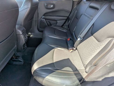 Used 2019 Jeep Compass Latitude w/ Popular Equipment Group image 17