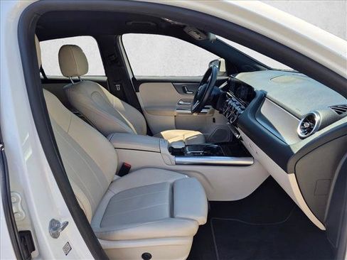 Used 2021 Mercedes-Benz GLA 250 image 18