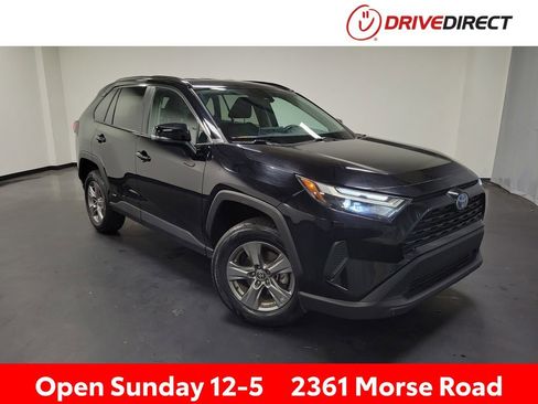Used 2024 Toyota RAV4 XLE AWD/4WD image 1