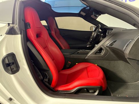 Used 2017 Chevrolet Corvette Grand Sport w/ Grand Sport Heritage Package image 12