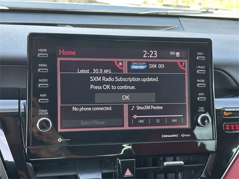 Used 2022 Toyota Camry XSE image 17