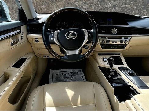 Used 2013 Lexus ES 350 w/ Premium Pkg image 5