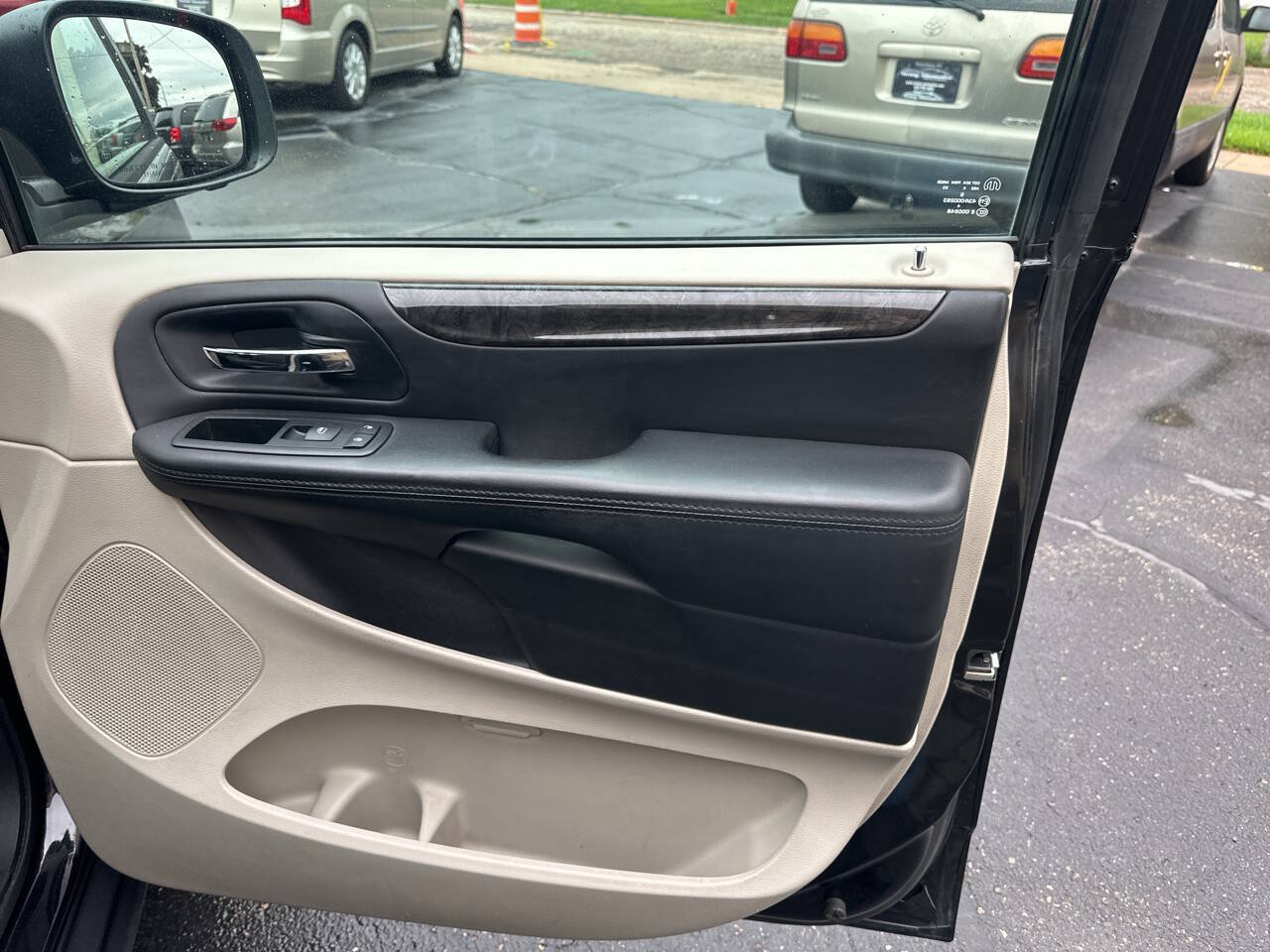 Used 2014 Dodge Grand Caravan FWD image 13