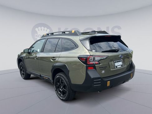 Used 2025 Subaru Outback Wilderness AWD/4WD image 4