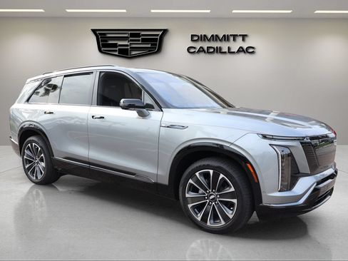 Certified 2026 Cadillac Vistiq Sport w/ LPO, Floor Liner Package AWD/4WD image 3