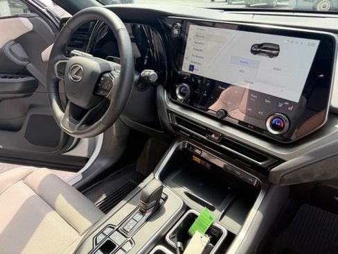Used 2025 Lexus TX 350 AWD w/ Technology Package image 7