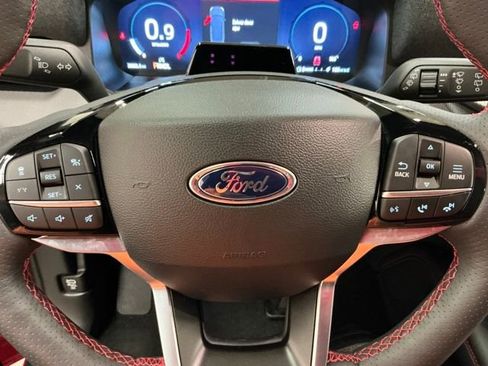 Used 2025 Ford Explorer ST-Line image 28