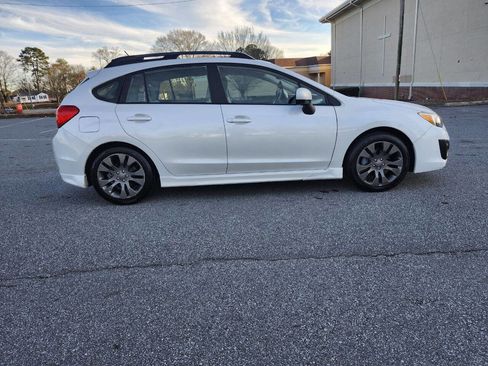 Used 2012 Subaru Impreza 2.0i Sport Premium image 17