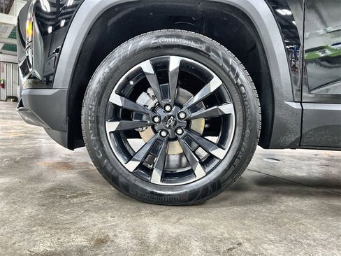 Used 2025 Chevrolet Equinox RS w/ Convenience Package III image 10