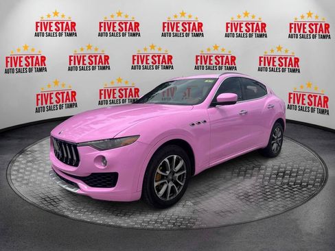Used 2017 Maserati Levante w/ Luxury Package AWD/4WD image 3