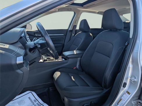 Used 2022 Nissan Altima 2.5 SV w/ SV Premium Package AWD/4WD image 12