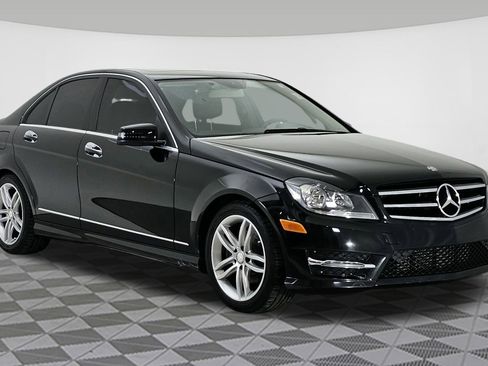 Used 2014 Mercedes-Benz C 250 Sedan image 1