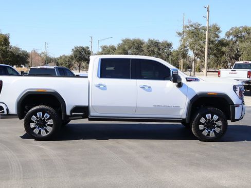 Used 2024 GMC Sierra 2500 Denali w/ Denali Reserve Package image 9