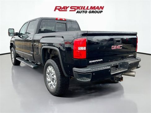Used 2018 GMC Sierra 2500 Denali w/ Duramax Plus Package image 5