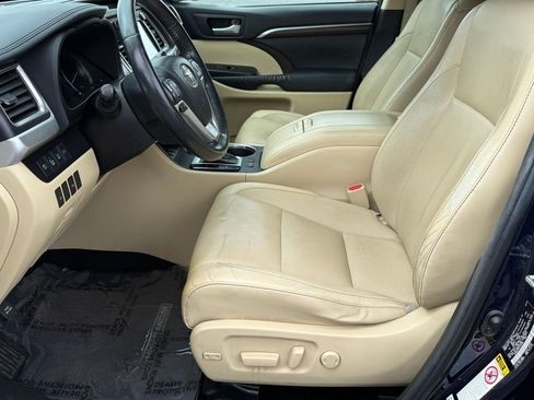Used 2015 Toyota Highlander Limited w/ Driver Technology Package image 20