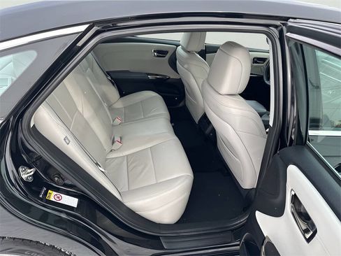 Used 2014 Toyota Avalon XLE 4dr Sedan image 27