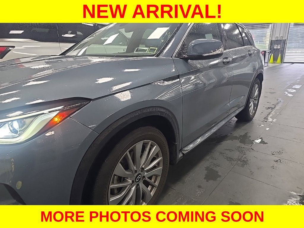Used 2023 INFINITI QX50 Luxe AWD/4WD image 5