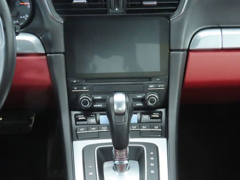 Used 2018 Porsche 911 Turbo image 14