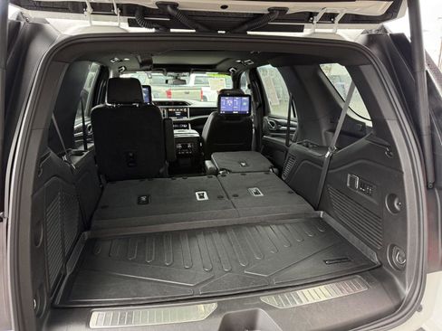 Used 2021 GMC Yukon Denali w/ LPO, Illumination Package image 21