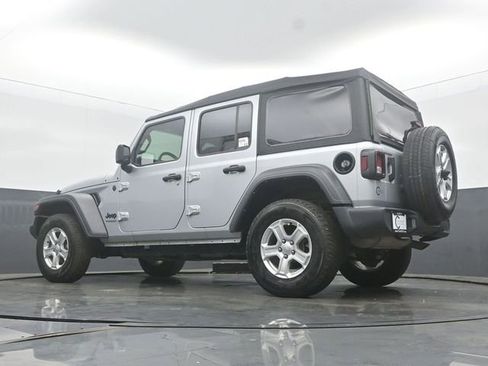 Used 2022 Jeep Wrangler Unlimited Sport AWD/4WD image 46