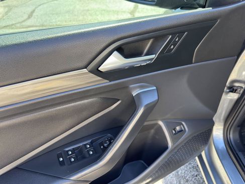 Used 2019 Volkswagen Jetta SEL FWD image 21