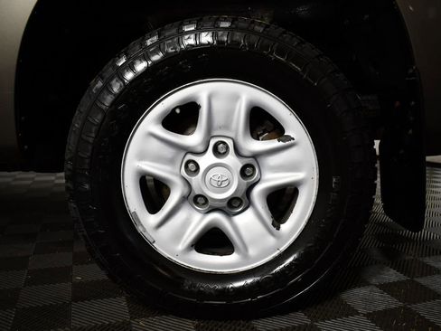 Used 2009 Toyota Tundra 4x4 Double Cab image 38