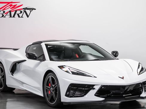 Used 2024 Chevrolet Corvette Stingray Preferred Cpe w/ Z51 Performance Package RWD image 15
