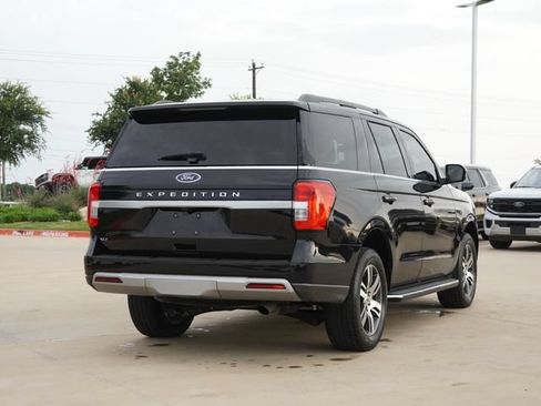 Used 2023 Ford Expedition XLT RWD image 9