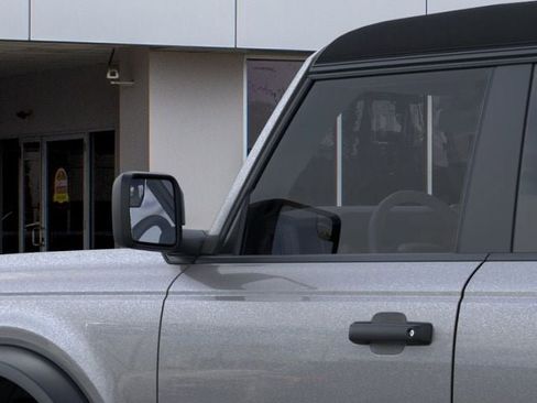 New 2025 Ford Bronco 4-Door AWD/4WD image 22