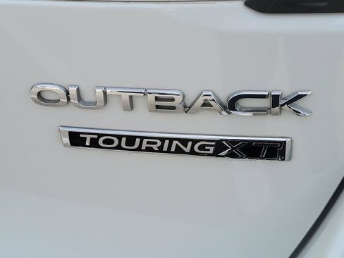 Used 2021 Subaru Outback Touring XT image 5