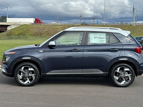 Used 2026 Hyundai Venue SEL FWD image 6