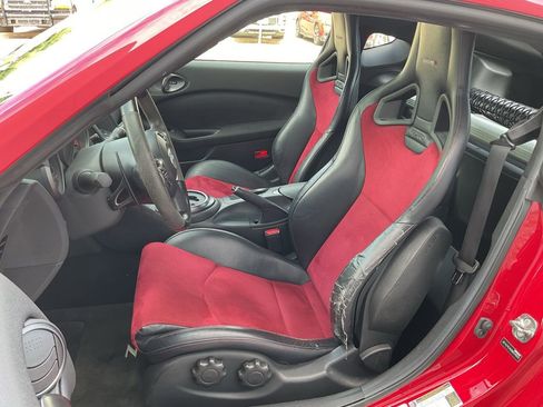 Used 2016 Nissan 370Z NISMO image 14