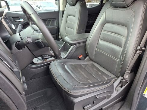 Used 2021 GMC Canyon Denali image 13