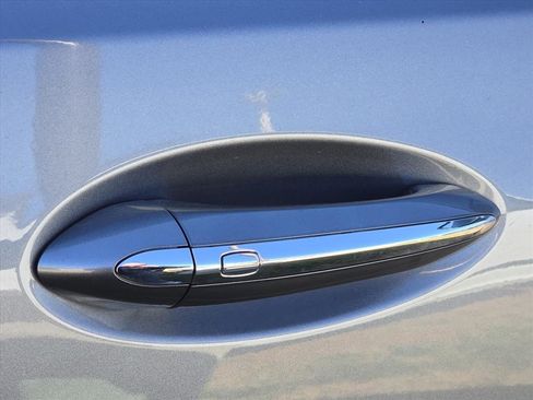 Used 2018 Buick Enclave Avenir w/ Avenir Technology Package image 10