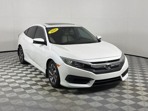 Used 2016 Honda Civic EX image 3