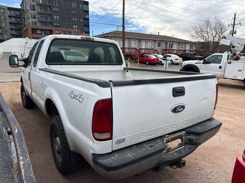 Used 2007 Ford F250 XL image 4