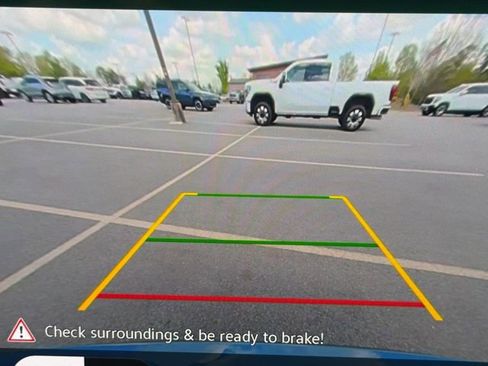 Used 2025 Volkswagen Tiguan SE image 30