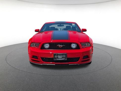 Used 2013 Ford Mustang GT Premium RWD image 2