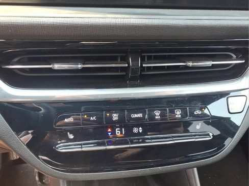 Used 2024 Buick Envista Avenir FWD image 10