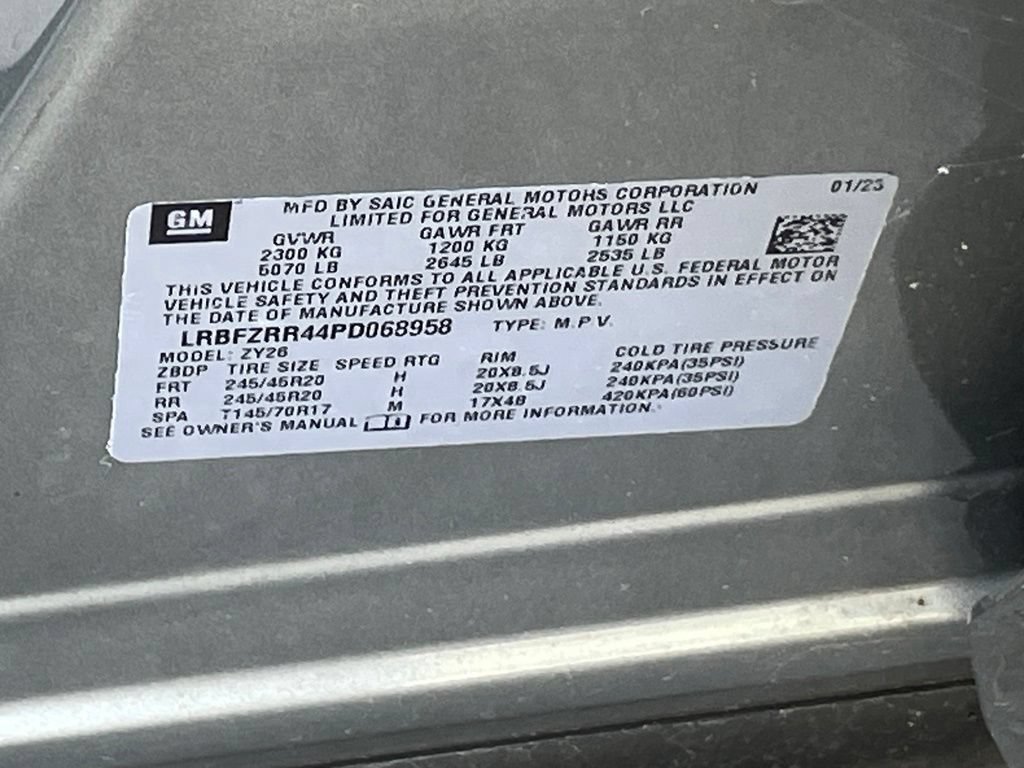 Used 2023 Buick Envision Avenir FWD image 35