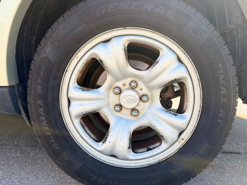 Used 2007 Subaru Outback 2.5i AWD/4WD image 10