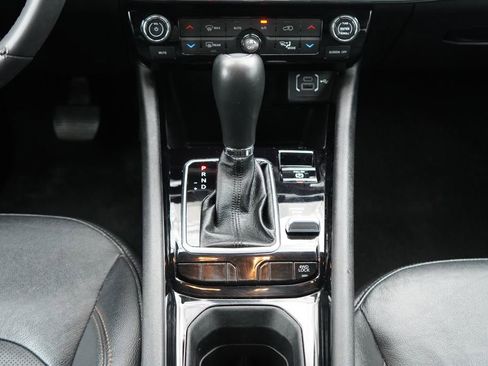 Used 2023 Jeep Compass Limited AWD/4WD image 21