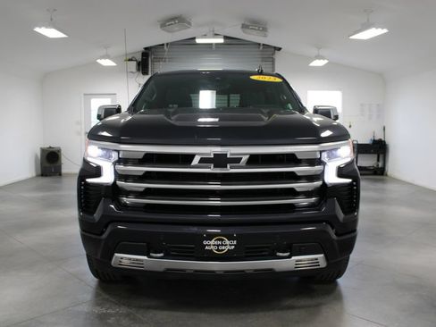 Used 2023 Chevrolet Silverado 1500 High Country w/ Technology Package AWD/4WD image 3