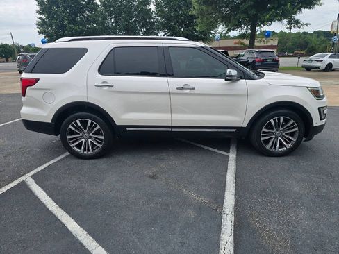 Used 2016 Ford Explorer Platinum AWD/4WD image 7
