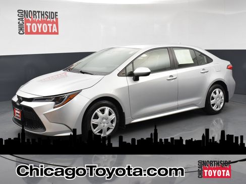 Used 2021 Toyota Corolla LE FWD image 1