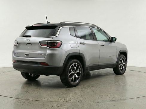 Used 2025 Jeep Compass Limited AWD/4WD image 9