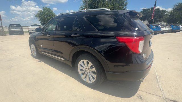 Used 2022 Ford Explorer King Ranch w/ Technology Package AWD/4WD image 6