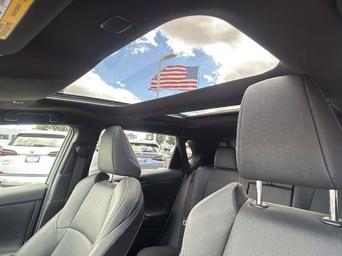 Used 2023 Subaru Solterra AWD image 28