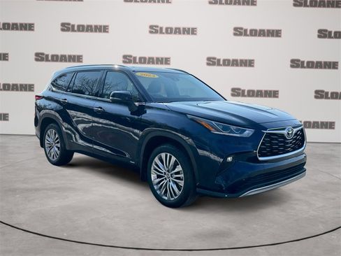 Used 2023 Toyota Highlander Platinum image 7